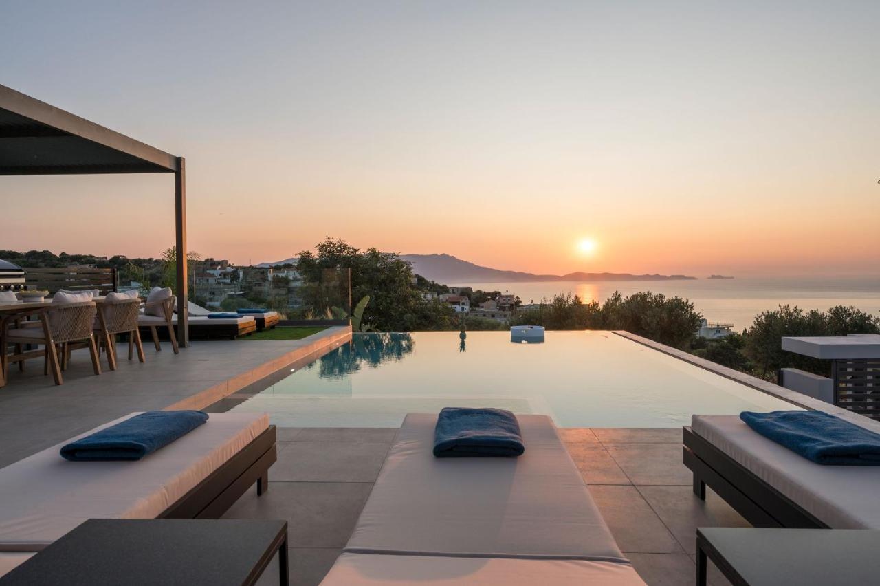 Villa Ekphrasis With Sea View And Jacuzzi Ravdhoúkha Exteriör bild